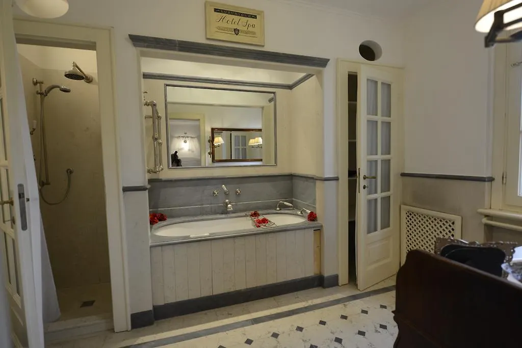 Le Streghe D'Arimathea Hotel Pisa Italia