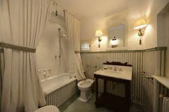 Le Streghe D'Arimathea Hotel Pisa Italia